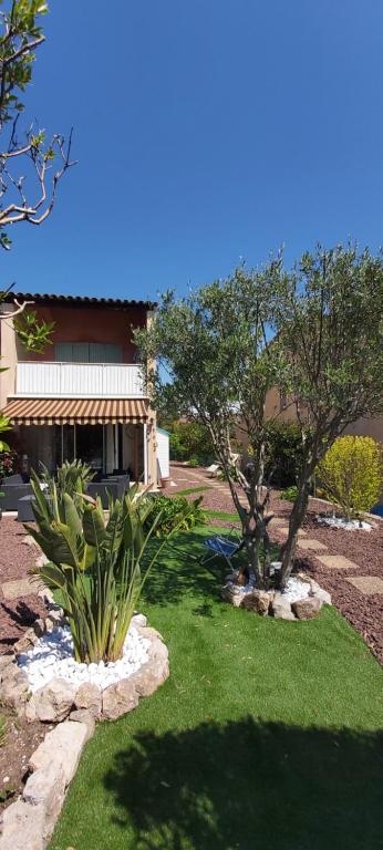 Apartment MargemSul - Pool - Beach - Free Wifi - Air Con
