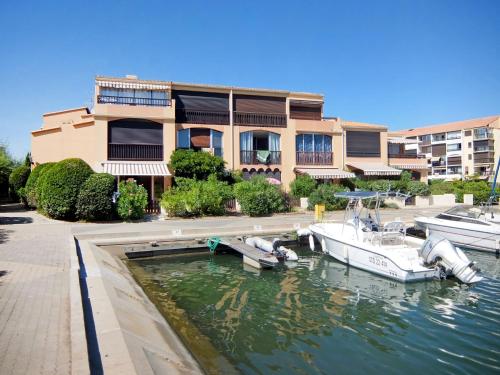 Apartment Marina 2-2