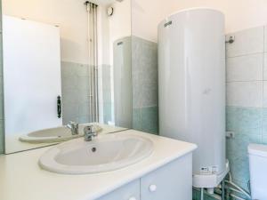 Apartment Maubec