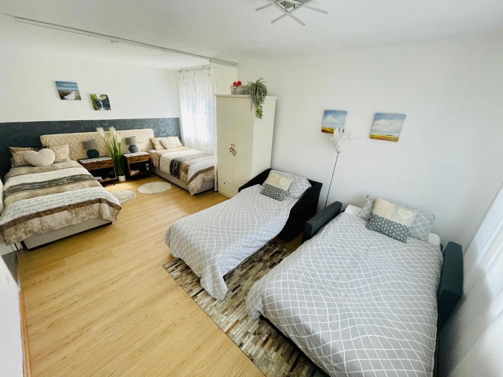 Apartment Messe Karlsruhe, Netflix Kirchbühl 1 Erdgeschoss, 76287 Rheinstetten