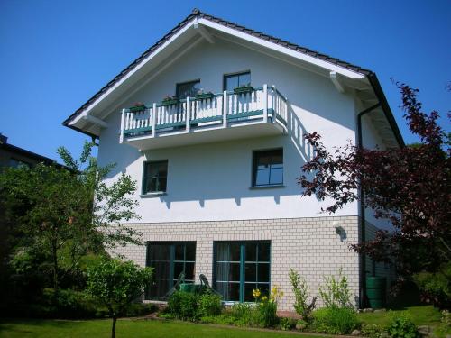 Apartment mit Balkon