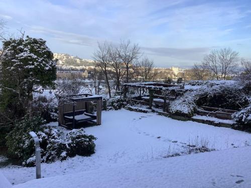 Apartment mit neuem Bad im 1.OG der Villa Naturpark