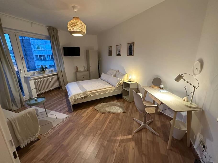Apartment mit Wohnküche & Balkon Luisenstraße, 40215 Düsseldorf