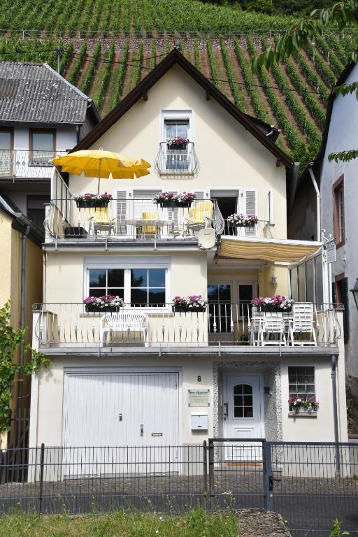 Apartment Moselblick 8 Moselufer, 54539 Ürzig