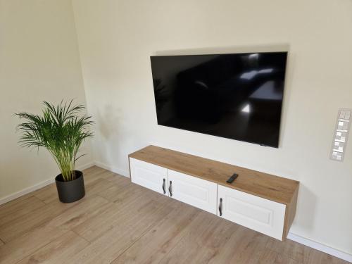 Apartment nahe Meyer Werft in Ostfriesland mit Küche & Netflix