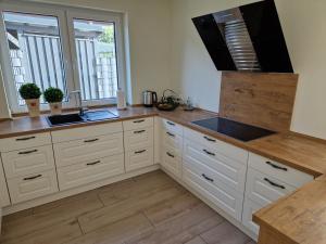 Apartment nahe Meyer Werft in Ostfriesland mit Küche & Netflix