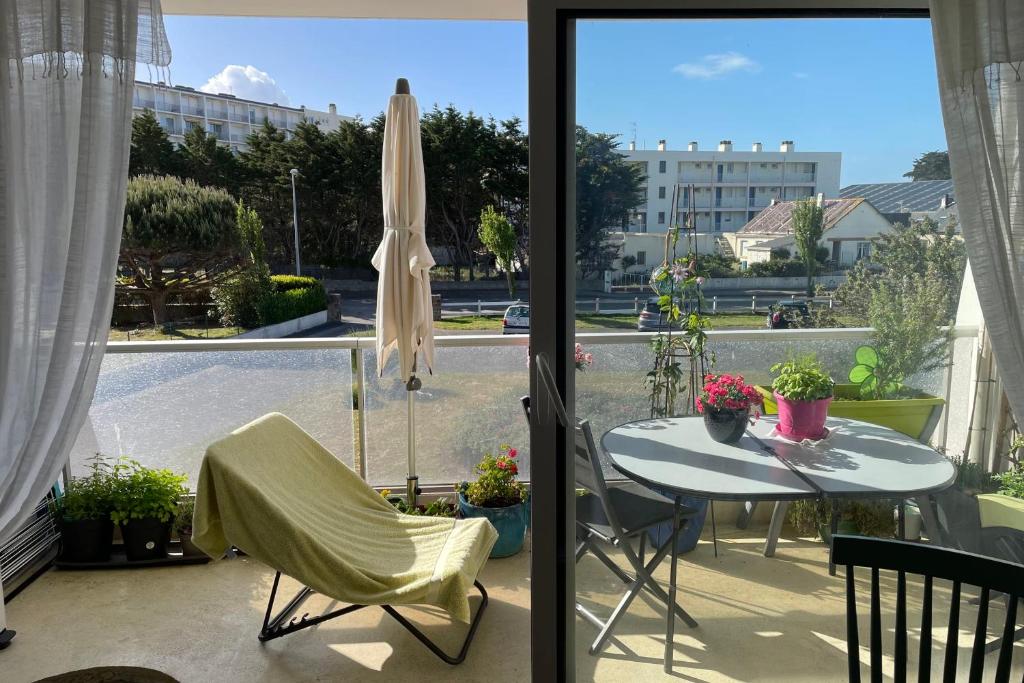 Apartment near large beach 5 rue des naiades, 56170 Quiberon