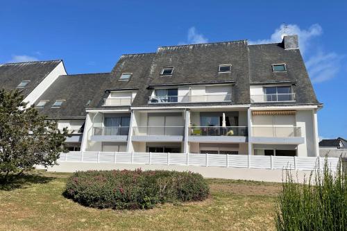 Apartment near large beach