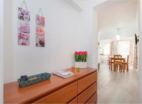 Apartment Near The Beach