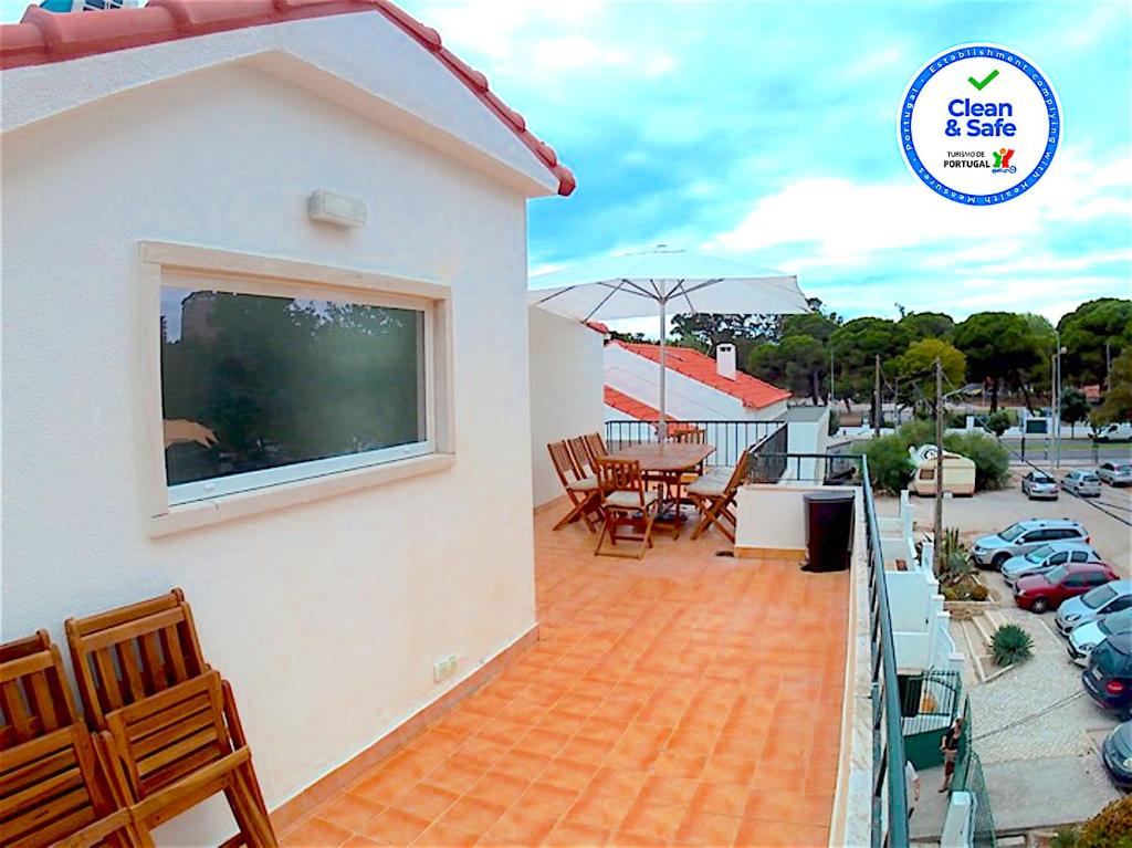 Appartement Apartment near the beach with big terrace 5 Rua Augusto Ricardo 2º 2825-446 Setúbal