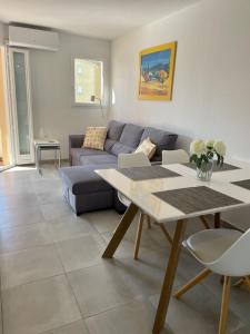 Apartment Newly Renovated Aircond-wifi-pool-sea View-150m to Beaches- Saint Aygulf