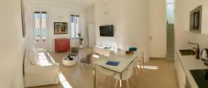 Apartment on Place Massena