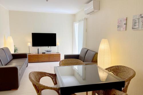 Apartment on Praia da Rocha with wifi and garage by amcf