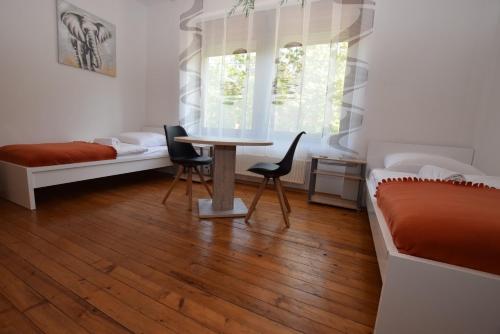 Apartment Ostendplatz