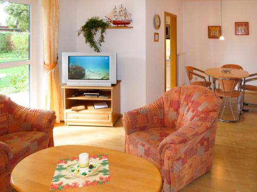 Apartment Ostseetrio-1