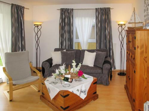 Apartment Ostseetrio-2