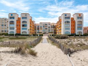 Apartment Palm Beach-5