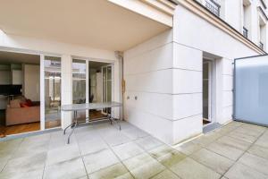 Apartment Parking and terrace - 20 min from Paris