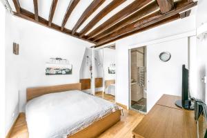 Apartment Pompidou