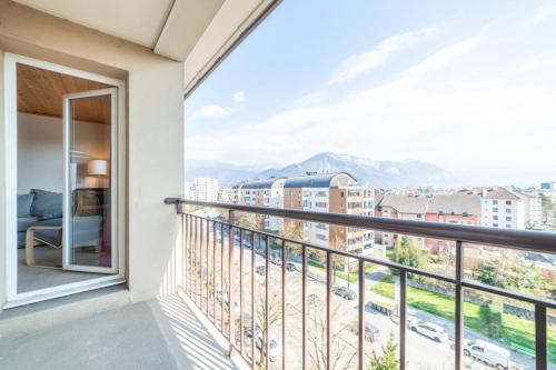Apartment rated 3 stars for 4 people near the city center