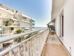 Apartment Reine Astrid-4