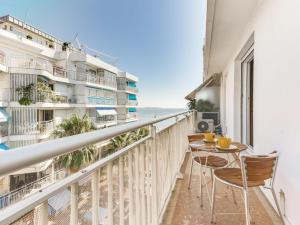 Apartment Reine Astrid-4