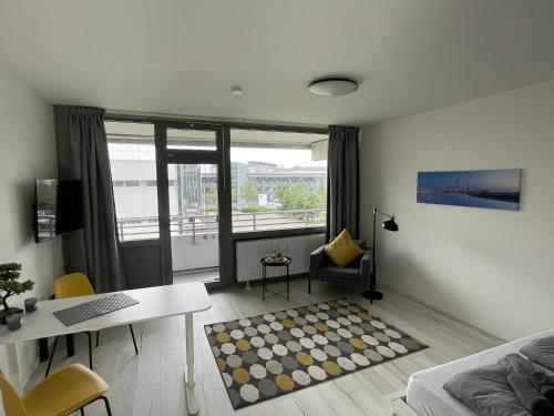 Apartment Rhein - Central - Balcony - Tradefair