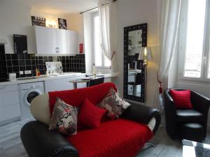 Apartment Rue St Antoine