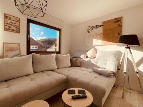 Apartment Rust-modernes Apartment mit Prime, Küche, WLAN, Garten