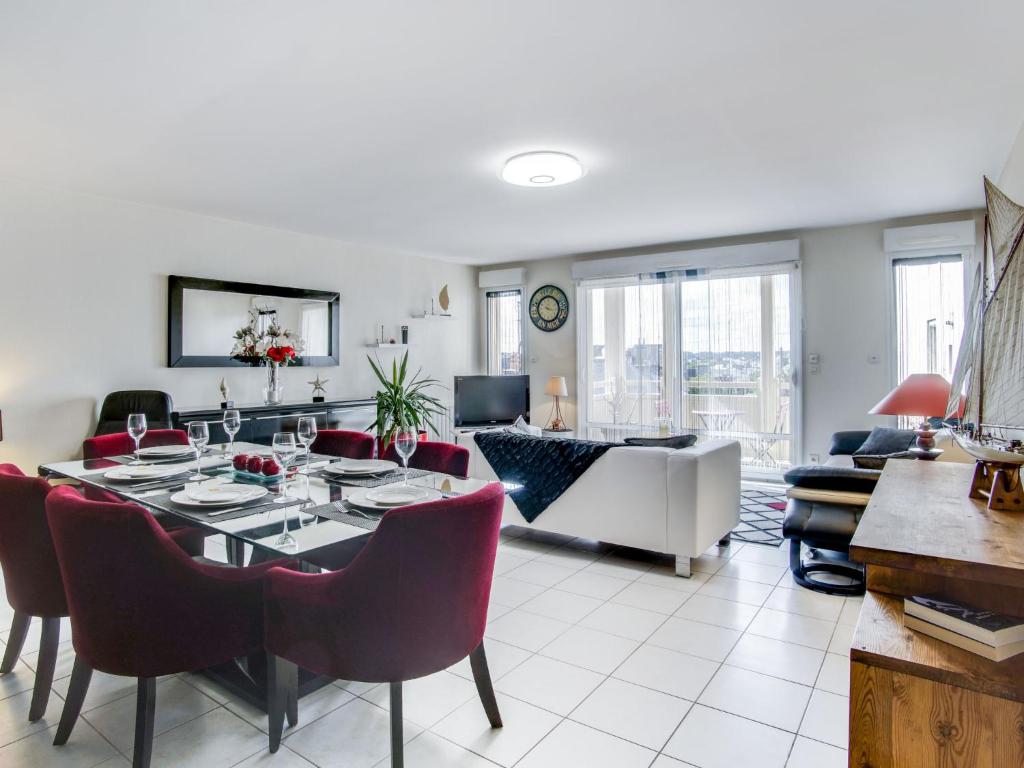 Apartment Saint Exupéry , 35800 Dinard