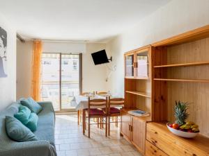 Apartment Saint James-11
