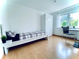 Appartement Apartment Seeperle mit 4-Zimmern und Sonnenterrasse 3 Polozker Straße 88045 Friedrichshafen Bade-Wurtemberg