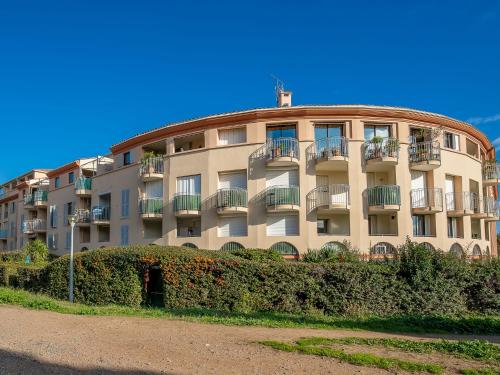 Apartment Ste Croix le Parc