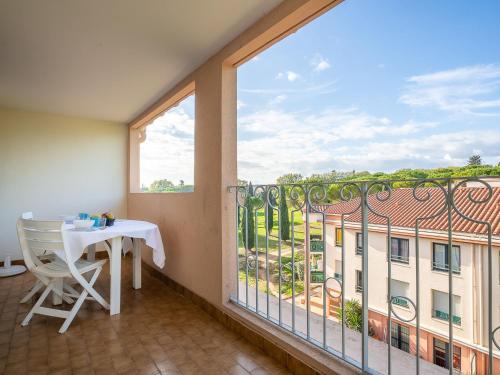 Apartment Ste Croix le Parc