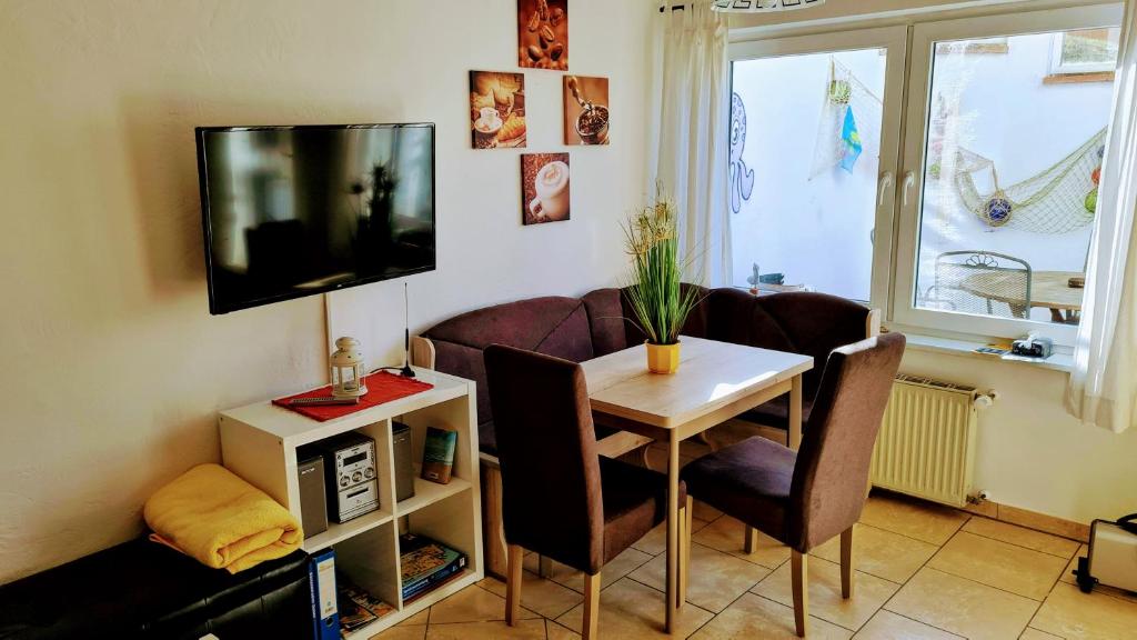 Appartement Apartment Tintenfisch Strandkorb inkl Alte Kirchstraße 5 Robbys Island 18586 Göhren