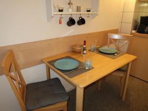 Apartment Tossens-8