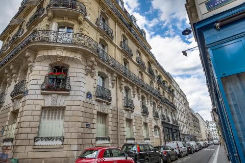 Apartment Tour Eiffel by Weekome