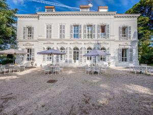 Apartment Villa Francia-1