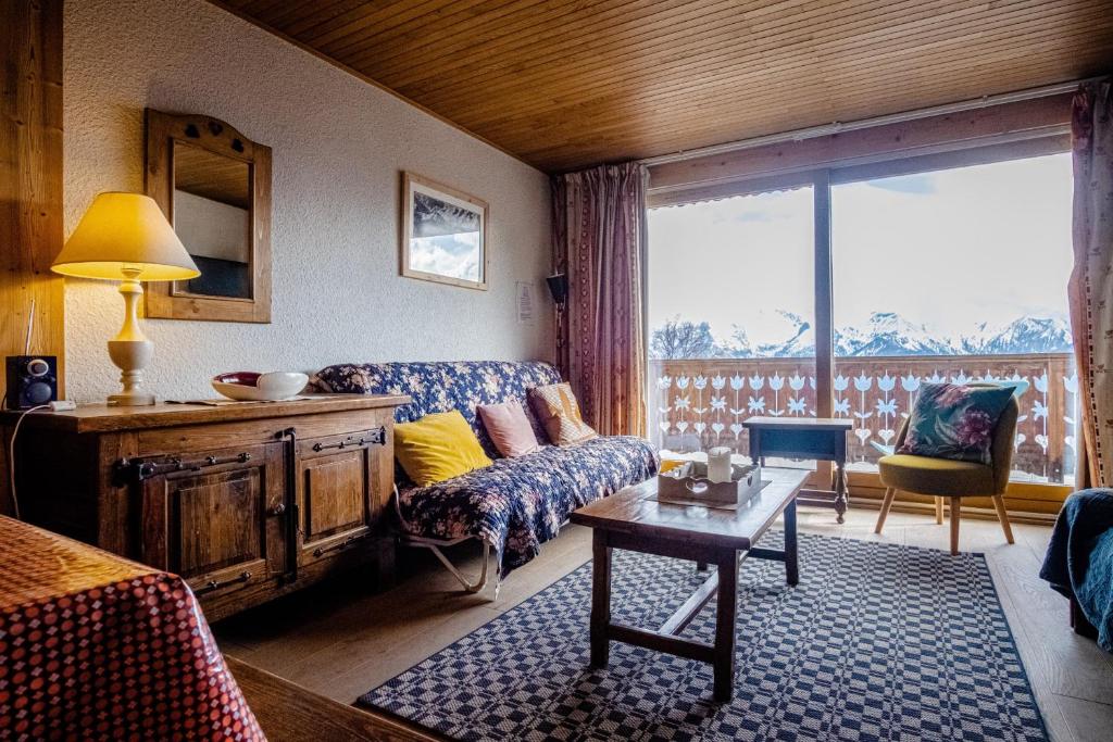 Apartment with a balcony and superb view - Huez - Welkeys 1098 Route d'Huez, 38750 Huez