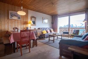 Apartment with a balcony and superb view - Huez - Welkeys