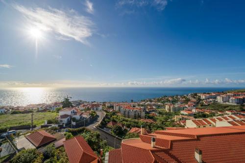 Apartment with balcony and sea view - Garajau VI
