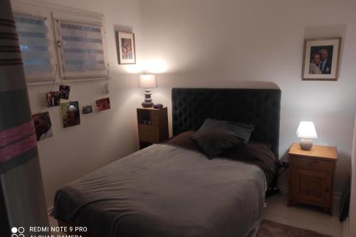 Apartment with feet in the water