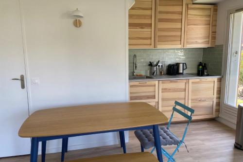 Apartment with garden at 100 m from the beach