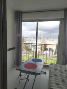 Appartement Apartment With Nice View On The Port 3 bis Rue de la Falaise bâtiment A-B résidence la passerelle 34300 Le Cap d\'Agde Languedoc-Roussillon