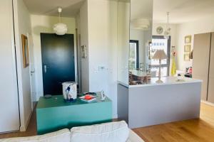 Appartement Apartment With Parking 2 Bedrooms & Furnished Terrace Rue Emile Peynaud 33300 Bordeaux Aquitaine