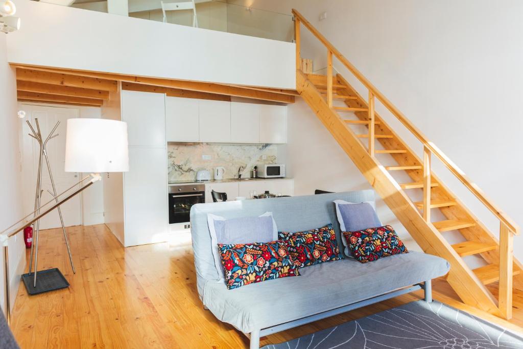 Aposentus -Romantic Mezzanine Apartment With a Balcony Rua de Santo Ildefonso 42 3ºEsq. Frente, 4000-463 Porto