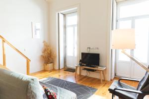 Aposentus -Romantic Mezzanine Apartment With a Balcony