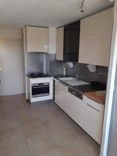 App 4 pers, accès direct plage, parking, Terrasse