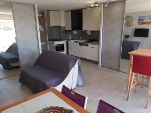 App 4 pers, accès direct plage, parking, Terrasse