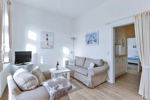 App-6-mit-Suedbalkon-in-strandnaher-Lage-Baederstil-Villa-in-Wenningstedt-Sylt